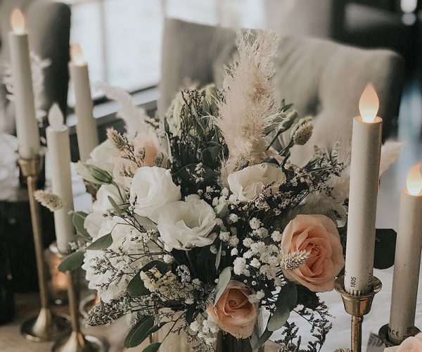 Table Setting Decoration